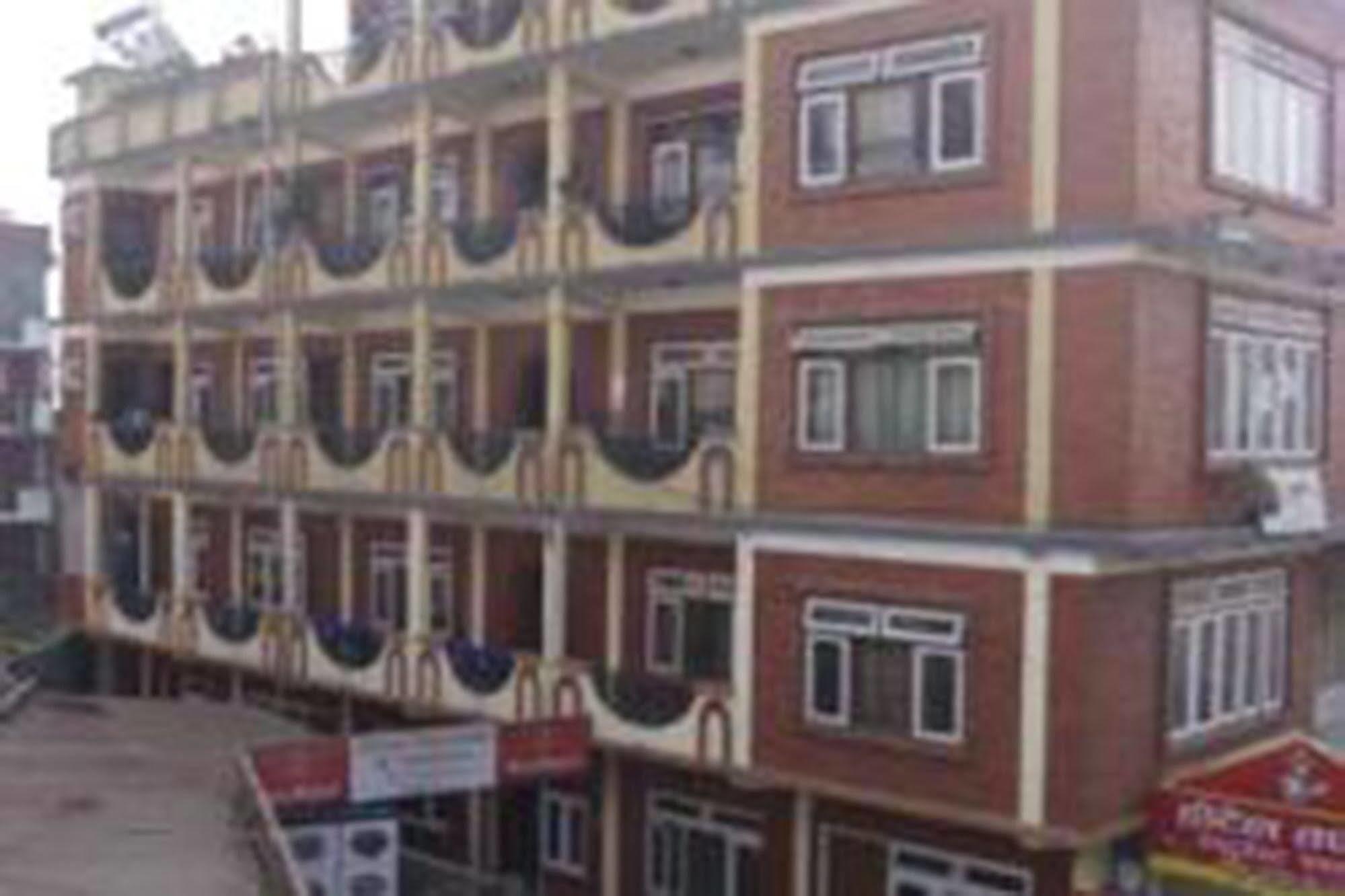 Aryal International Hotel كاتماندو المظهر الخارجي الصورة