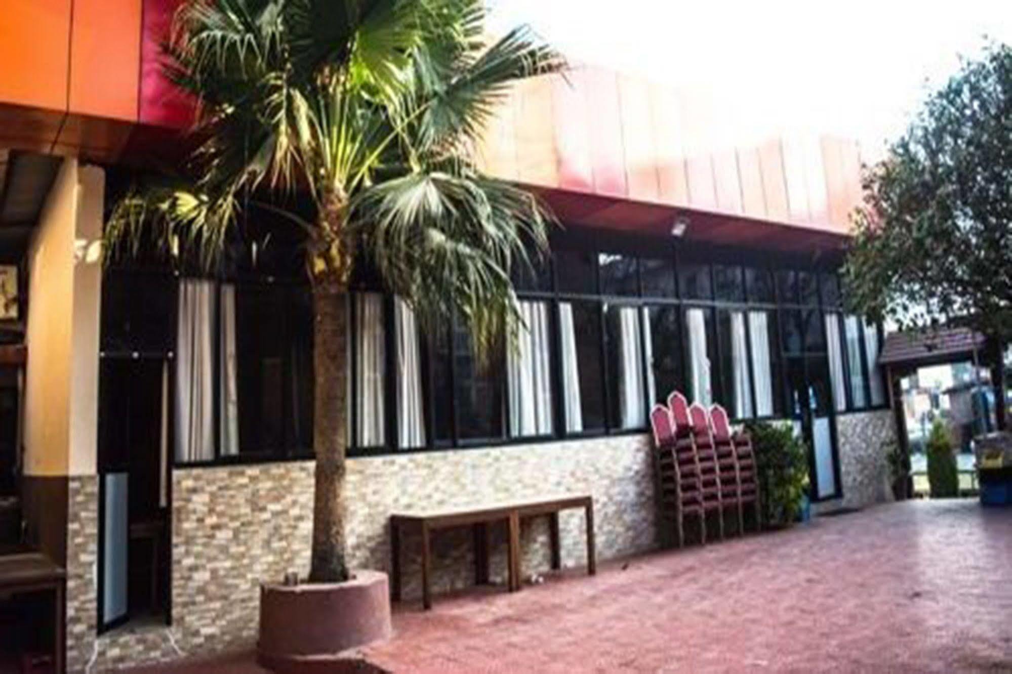 Aryal International Hotel كاتماندو المظهر الخارجي الصورة